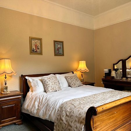 Отель The Buckley Arms Dinas Mawddwy Экстерьер фото