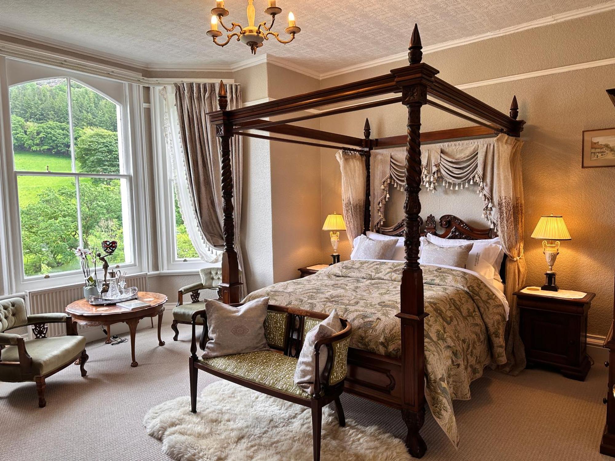 Отель The Buckley Arms Dinas Mawddwy Экстерьер фото